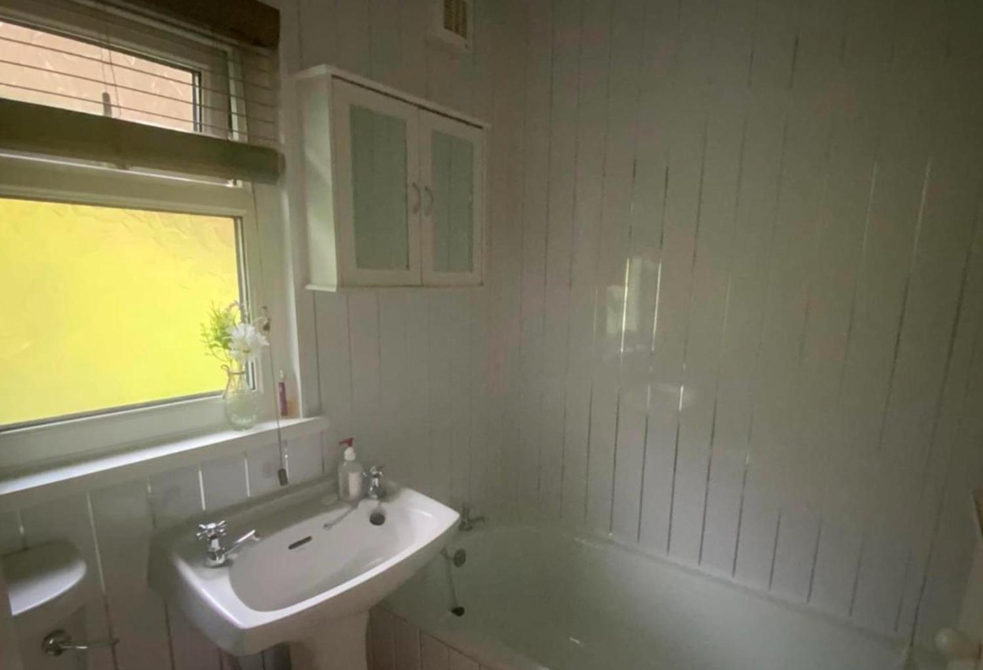 Holiday Cabin Sleeps 5 Glan Gwna Holiday Park Caernarfon Bagian luar foto